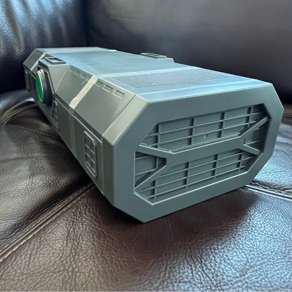 Star Wars Galaxy's Edge Ahsoka Tano Clone Wars Legacy Lightsabers and Blades Set - Picture 11 of 16